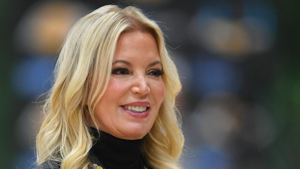 jeanie buss