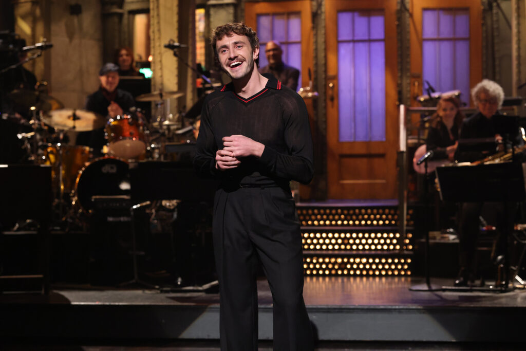 snl tonight musical guest